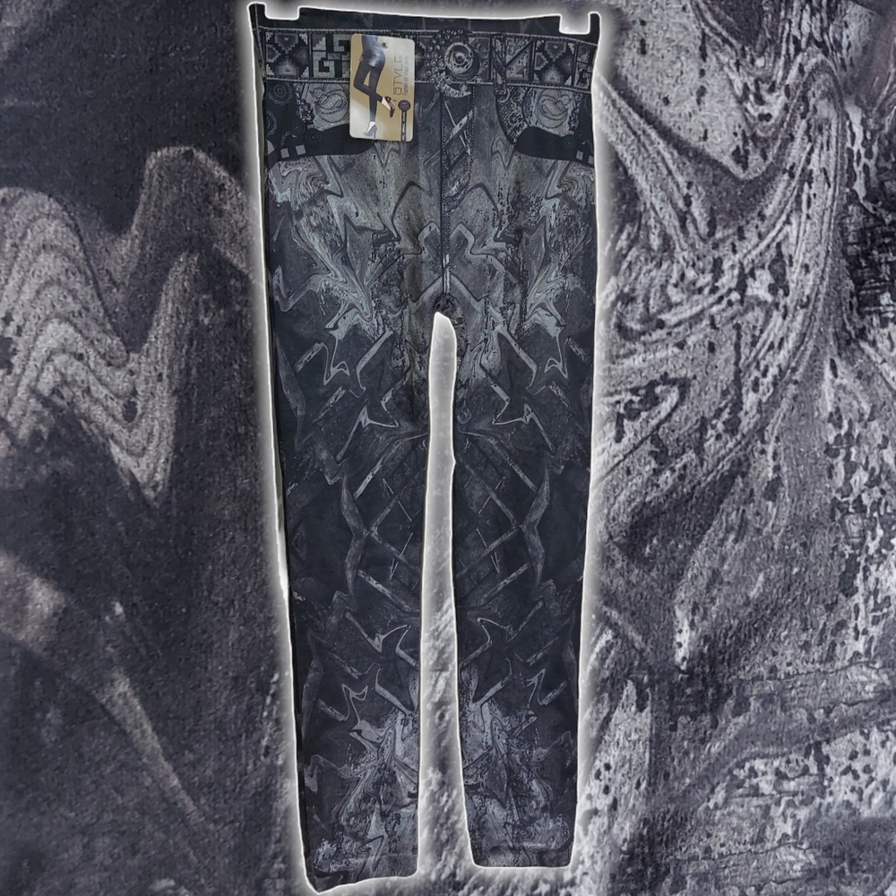 NWT Faux Denim Legging, Black & Grey, Jean and Rhinestone Belt Design, abstract